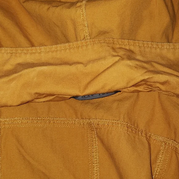 Love Tree sleeveless utility vest with hood in mustard - Picture 7 of 7